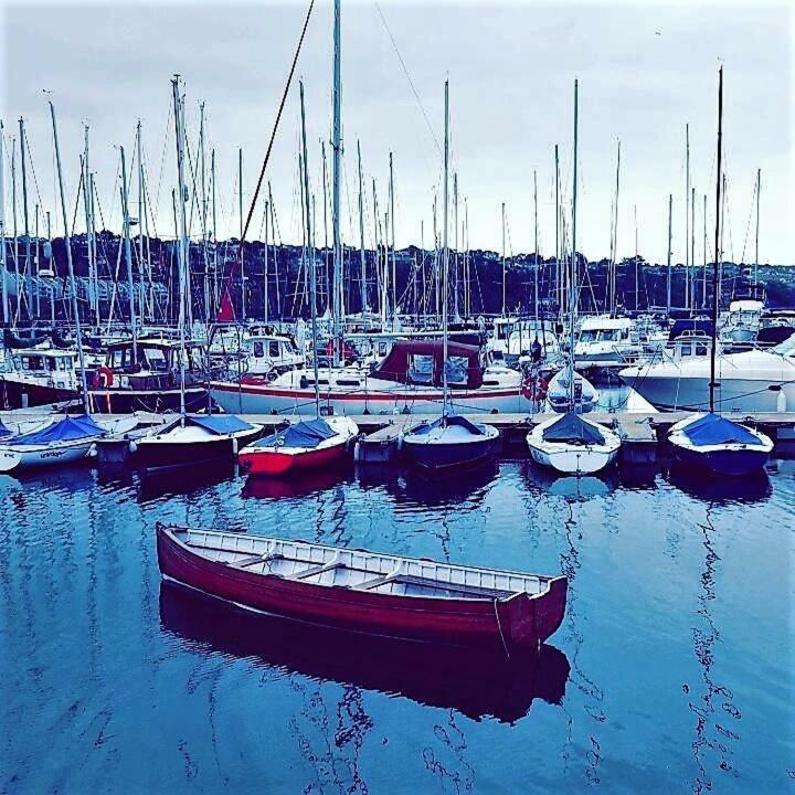 Luxury Town Centre Apartment Kinsale Exteriér fotografie